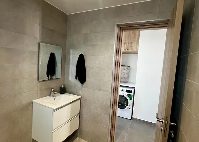 アパート Modern Designer ラルナカ