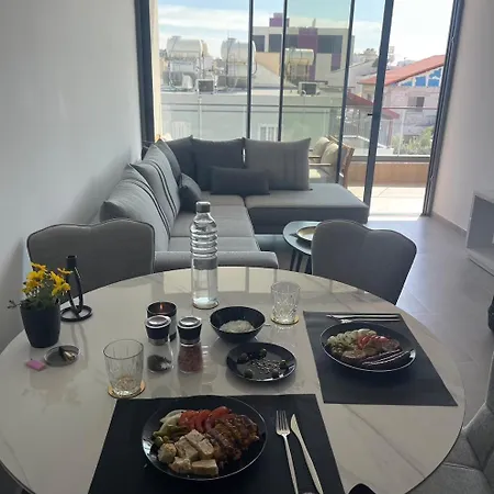 Modern Designer Apartament Larnaca